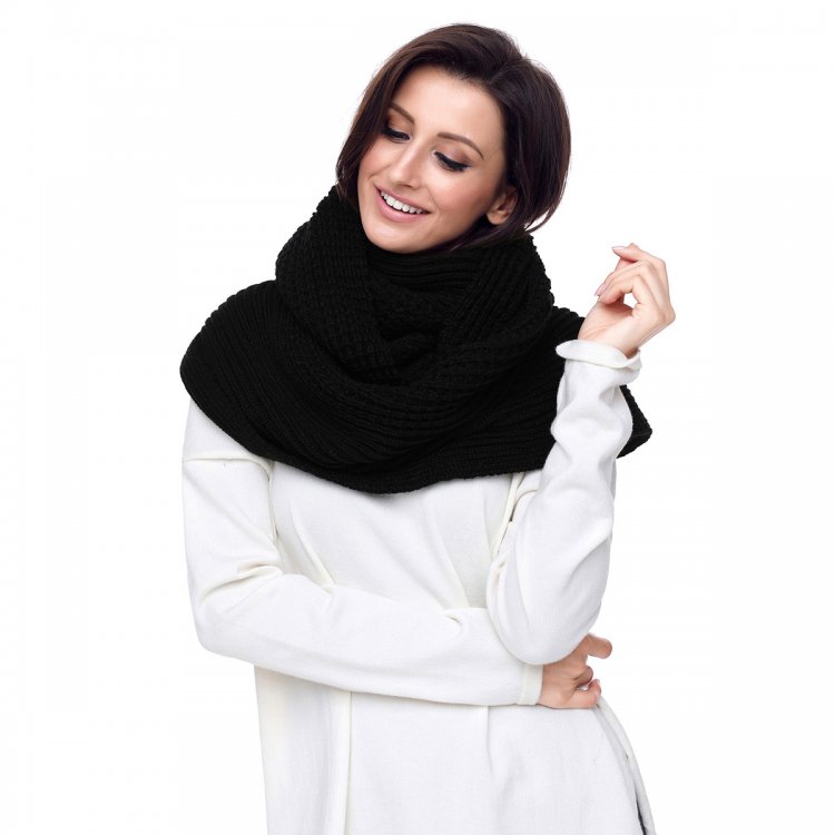 Black Cable Knit Chunky Scarf
