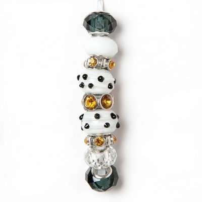 Fashion strung beads, white spots 9PC