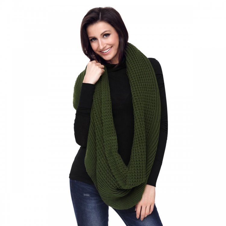 Green Cable Knit Chunky Scarf
