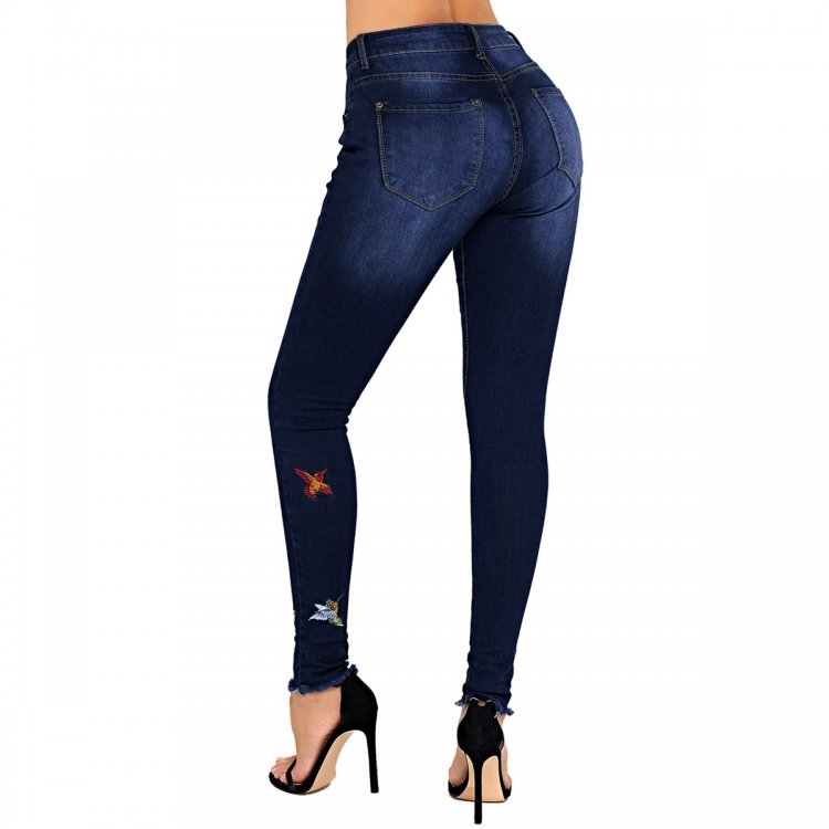 Rose Embroidered Frayed Ankle Length Skinny Jeans