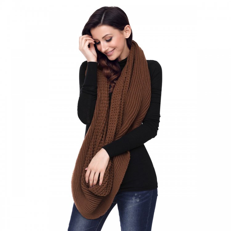 Brown Cable Knit Chunky Scarf